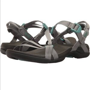 Teva Sirra Sandals in Desert Sage